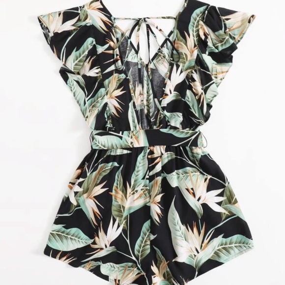Shein Plus Tie Back Belted Tropical Romper 2XL(16)